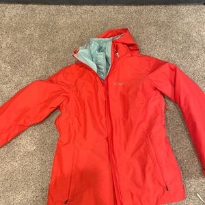 Columbia woman’s jacket 2 in 1